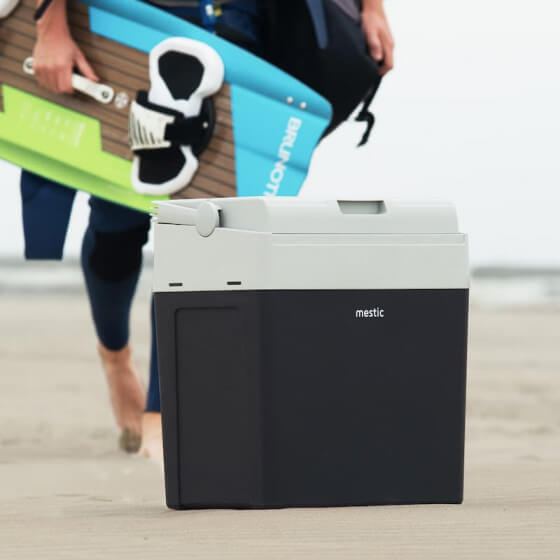 MESTIC 23-litre thermo-electric cooler box