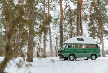 Camper quand il fait froid : les accessoires pour rester au chaud !