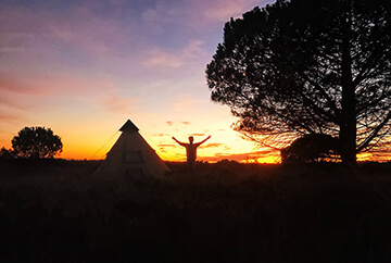 Ils ont fait un road-trip avec un tipi Cherokee, ils nous racontent !